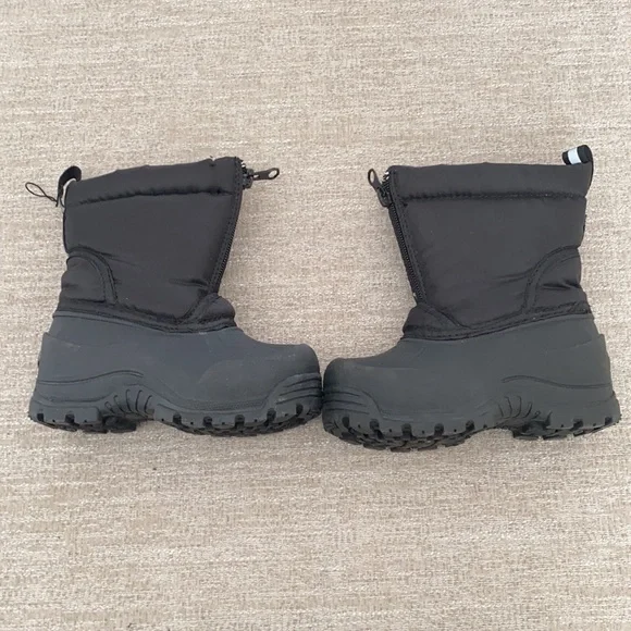 Northside black insulated snow boots. Size 5 ( toddler) - Picture 7 of 7